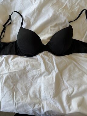 Victoria's Secret Black T-Shirt Bra